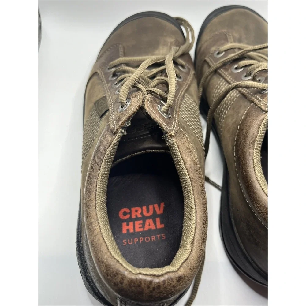 Keen Men's Size 10.5 Austin Hiking Shoes Brown Leather Low Top Outdoors Oxfords